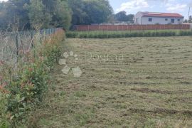 Građevinsko Zemljište s Dozvolom za Kuću s Bazenom, Barban, Land