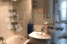 TROSOBAN STAN KOCUNAR 63.55m2, Split, Apartamento