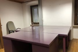 Poslovni prostor za najam u samom centru, Rijeka, Коммерческая недвижимость