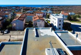 Poreč, trosoban stan na drugom katu sa otvorenim pogledom na more!, Poreč, Appartement