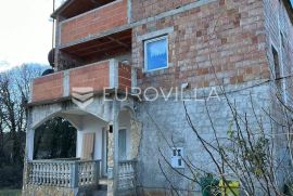 Istra, Valbandon, samostojeća kuća s tri stana za investiciju, Fažana, House