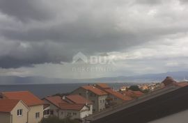 OTOK KRK, NJIVICE - lijepi apartman s velikom terasom, Omišalj, Appartement