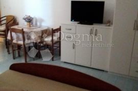 BRODARICA, ŠIBENIK  3 studio apartmana blizu plaže, Šibenik - Okolica, Appartement