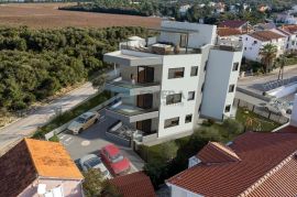 Luksuzni apartman 130 m od mora PRODAJA Petrčane 77,84 m2, Zadar - Okolica, شقة