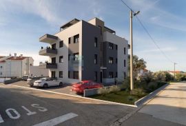 Luksuzni apartman 130 m od mora PRODAJA Petrčane 77,84 m2, Zadar - Okolica, Appartamento