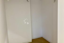 STAN U KVALITETNOJ NOVOGRADNJI 300M OD MORA, Rovinj, Appartment