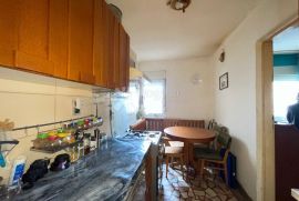 ČETVETOSOBNI STAN TREŠNJEVKA, Trešnjevka - Sjever, Apartamento