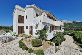 Baška, Batomalj - kuća sa 5 apartmana izvrsna investicija!, Baška, Maison