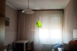 Komforan trosoban stan kod Gradske bolnice ID#4431, Niš-Mediana, Flat