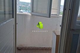 Komforan trosoban stan kod Gradske bolnice ID#4431, Niš-Mediana, Apartamento