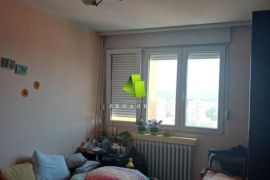 Komforan trosoban stan kod Gradske bolnice ID#4431, Niš-Mediana, Flat