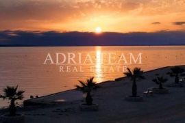 APARTMANI 3u1, IZVRSNA PRILIKA!!! PRVI RED DO MORA, VIR - ZADAR, Vir, Appartment