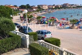 APARTMANI 3u1, IZVRSNA PRILIKA!!! PRVI RED DO MORA, VIR - ZADAR, Vir, Flat