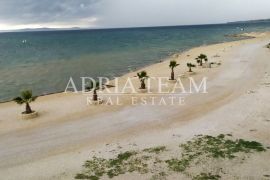 APARTMANI 3u1, IZVRSNA PRILIKA!!! PRVI RED DO MORA, VIR - ZADAR, Vir, Flat