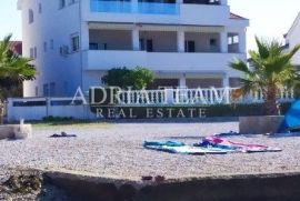 APARTMANI 3u1, IZVRSNA PRILIKA!!! PRVI RED DO MORA, VIR - ZADAR, Vir, Flat