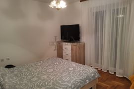 ISTRA - POREČ, SAMOSTOJEĆA KUĆA S VIŠE APARTMANA I PREKRASNIM VRTOM, Poreč, Casa