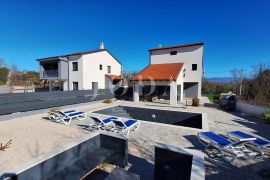 Dobrinj okolica - dvije moderne kuće s bazenom za veliku obitelj, Dobrinj, Famiglia