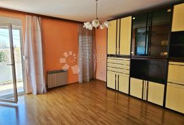 IVANIĆ-GRAD, STAN SA DVA BALKONA, Ivanić-Grad, Apartamento