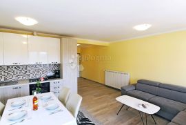 MODERNO UREĐEN STAN ČAVLE, Čavle, Appartement