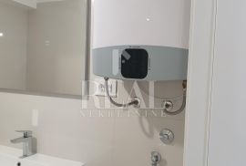 CRES-stan na atraktivnoj lokaciji u blizini mora, 3S+DB od 115 m2, Cres, Kвартира