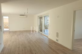 CRES-stan na atraktivnoj lokaciji u blizini mora, 3S+DB od 115 m2, Cres, Apartamento