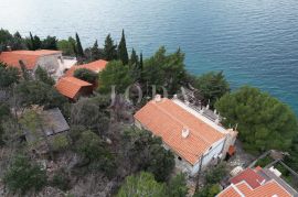 Donja Klada kuća prvi red do mora, Senj, House