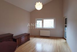 Zagreb, Kozjak - luksuzna obiteljska kuća 300m2 s bazenom, Maksimir, House