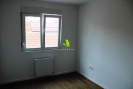 Nov troiposoban stan sa PDV-om kod Vojne bolnice ID#4467, Niš-Mediana, Flat