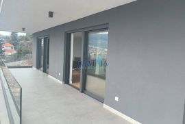 Costabella, novogradnja, etaža 182 m2, pogled, terasa, lift, garaža, Rijeka, Wohnung