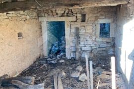 ISTRA SVETINČENAT ,  Kamena kuća za renovaciju sa projektom, Svetvinčenat, Casa