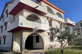 Klenovica, Novi Vinodolski, stan prvi red do mora, Novi Vinodolski, Appartement