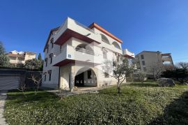 Klenovica, Novi Vinodolski, stan prvi red do mora, Novi Vinodolski, Appartement