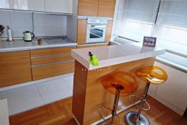 Lux renoviran dvoiposoban stan sa nameštajem u strogom centru grada ID#4472, Niš-Mediana, Διαμέρισμα