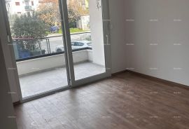 Stan PULA VERUDA. Nova stambena zgrada , stan 82.50 m2. Par minuta lagane šetnje do plaže na Mornaru., Pula, Appartment