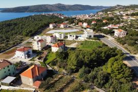 TROGIR(SEGET) - GRAĐEVINSKO ZEMLJIŠTE S ODLIČNIM POGLEDOM, Seget, Land