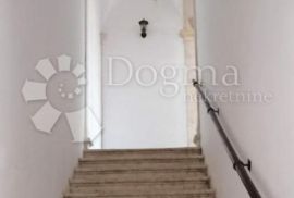 Stan u Dioklecijanovoj palači, Split, Appartment