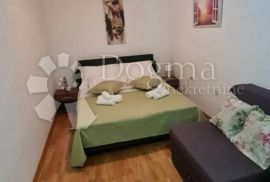 Stan u Dioklecijanovoj palači, Split, Appartment