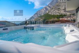 Bast, luksuzna vila sa bazenom na mirnoj lokaciji - 254 m2, Baška Voda, Maison