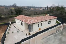 Istra, Marčana - moderna samostojeća prizemnica s bazenom 24 m2, 154 m2, Marčana, Haus