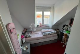 STAN U CENTRU SAMOBORA! ČETIRI SPAVAĆE SOBE!, Samobor, Apartamento