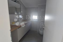 Mandre, Pag - S6 u novogradnji u blizini mora, Kolan, Appartement