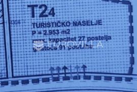 Istra, Premantura, građevinsko zemljište T2 zona 3020 m2  - 400 m od mora, Medulin, Terreno