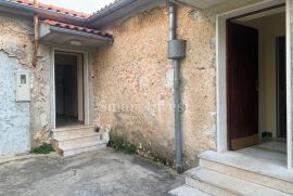 BRSEČ,  starina za adaptaciju sa pogledom od 220 m2, Mošćenička Draga, House