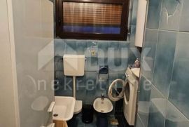 RIJEKA, KRIMEJA - NOVO UREĐENI STAN S POGLEDOM NA MORE S REŽIJAMA UKLJUČENIM U CIJENU!!!, Rijeka, Appartement