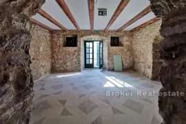 Hotel blizu mora, Šibenik, Propriété commerciale