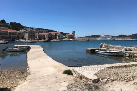 Kuća prvi red do mora, Pakoštane, Famiglia