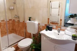 Apartmanska kuća s pogledom na more, Hvar, Kuća