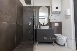 Moderan apartman s bazenom, Trogir, Διαμέρισμα