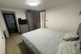 Renovirani apartman na sjajnoj lokaciji, Šibenik, Appartement