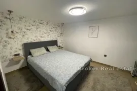 Renovirani apartman na sjajnoj lokaciji, Šibenik, Appartement